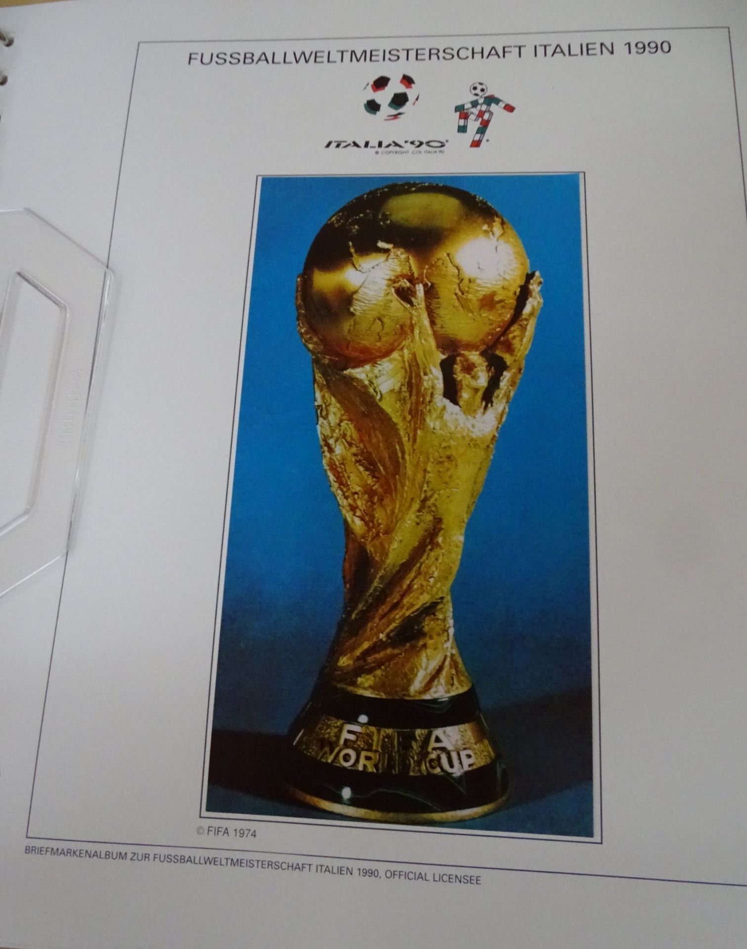 4x lomplette Linbder Ordner  "Italia 90" Briefmarkenalbum zur Fussball- Weltmeisterschaft, official - Bild 2 aus 13