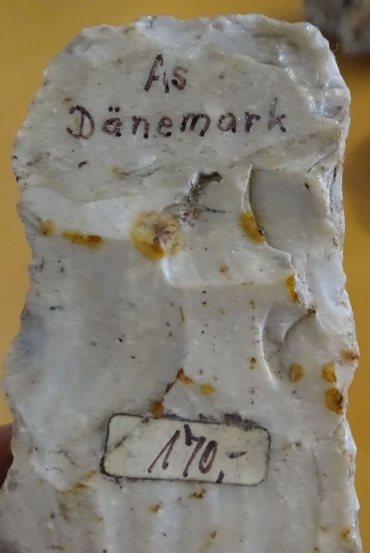 Faustkeil, Mineral-Quartz?, Fundort Dänemark, 15x6 cm - Bild 4 aus 4