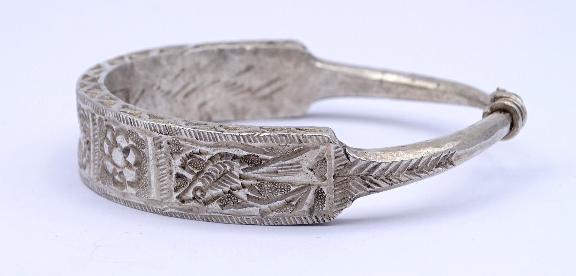 Massives Silber Armband, orientalisch, mehrere Punzierungen, 95g. - Image 4 of 7