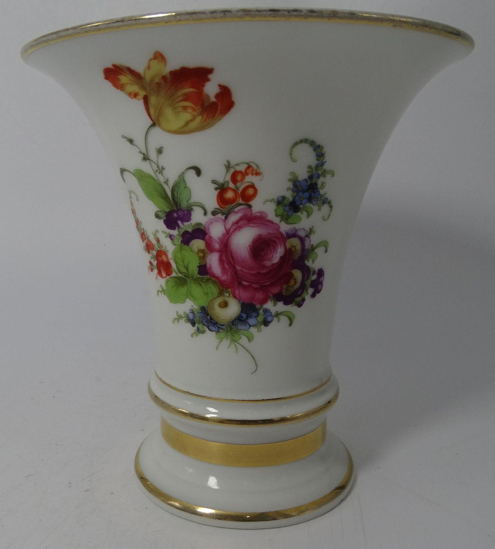 Trichtervase "Fürstenberg", Blumendekor, H-16 cm, D-15,5 cm