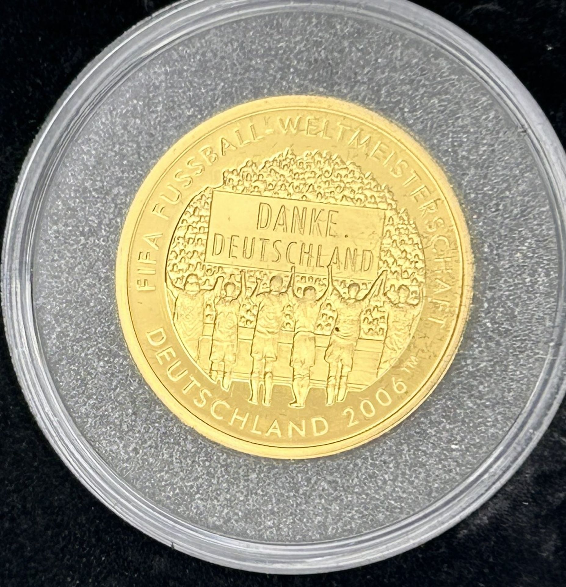 Gold-Medaille Deutschland - FIFA Fussball WM 2006- Danke Deutschland! - Gold-585-, 3,550 gr., mit Z - Image 2 of 4