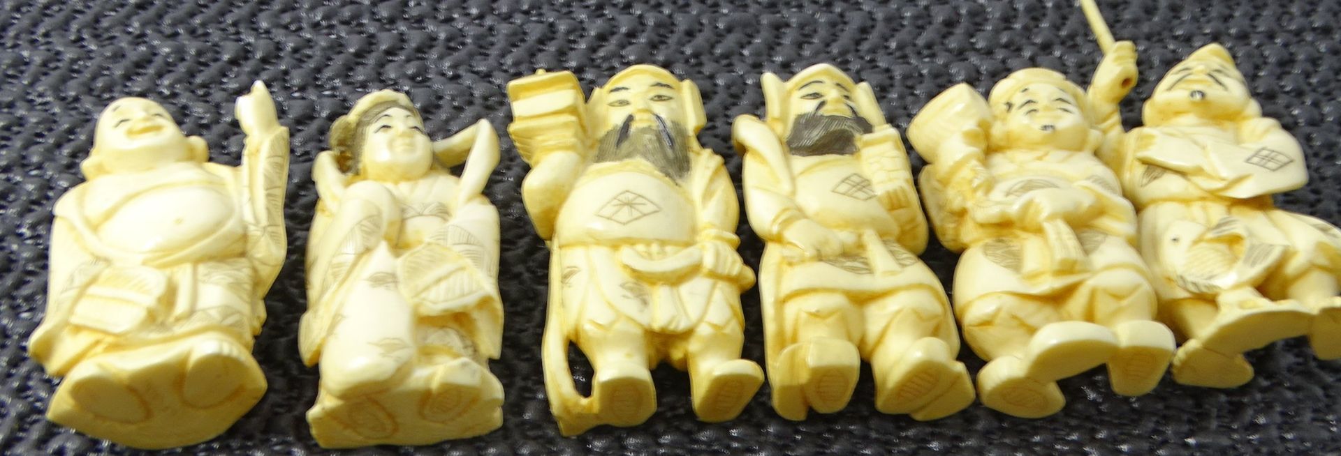 6x kl. Figuren, China/Japan, Kunstmasse, H-5 cm