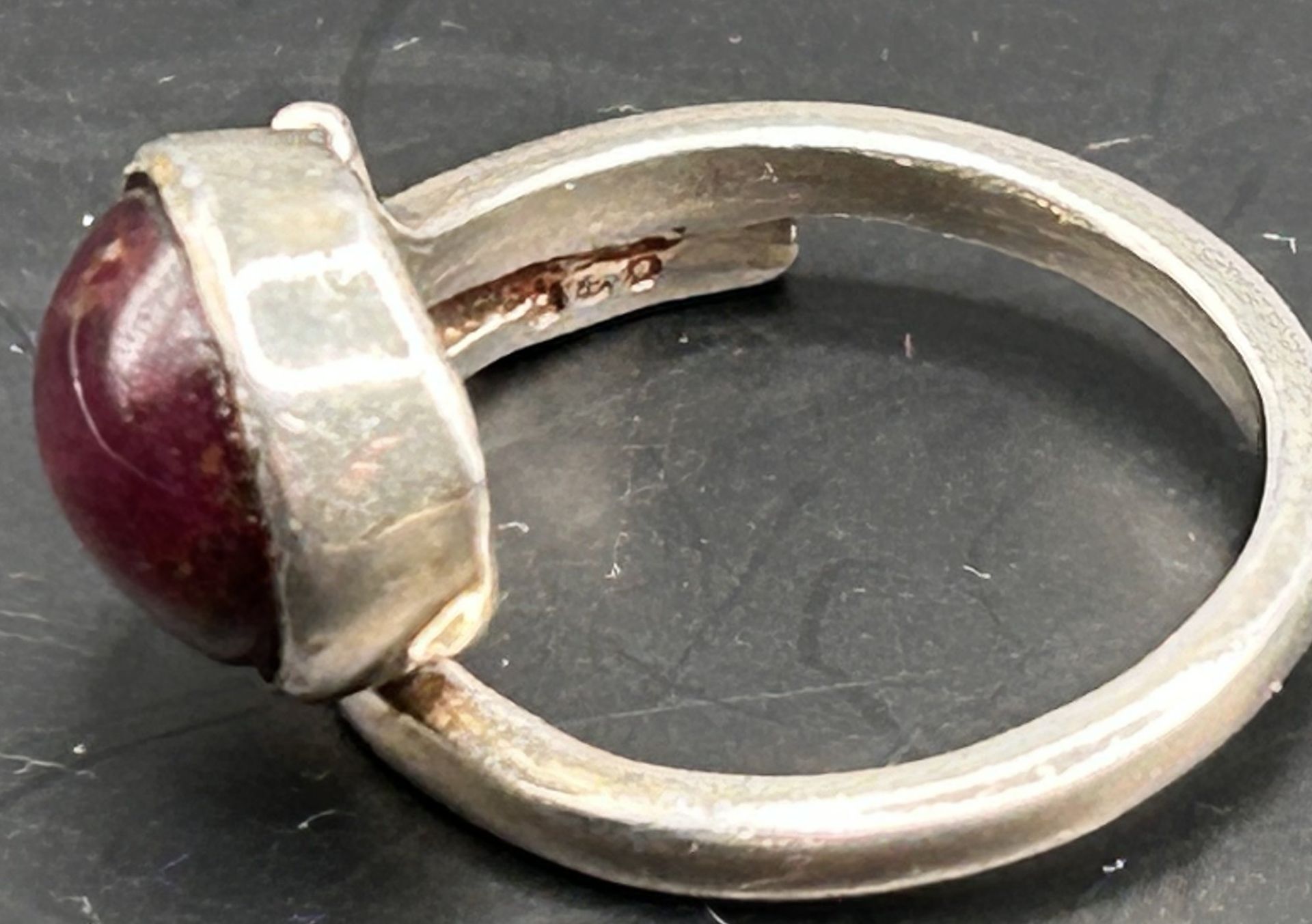 Silberring mit roten Cabouchon-925-, RG 52, 4,3 gr - Bild 2 aus 3
