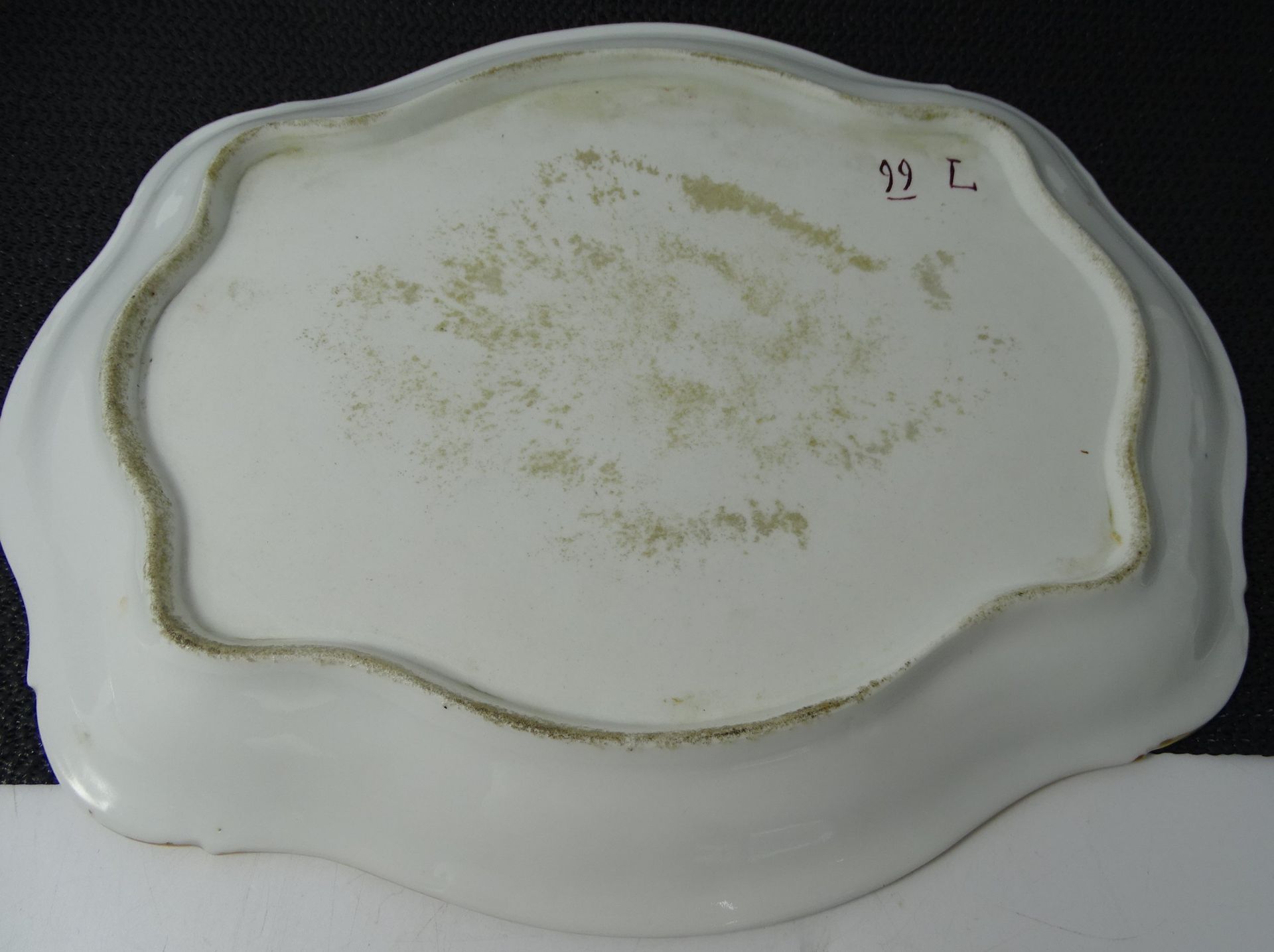 gr. Platte, Golddekor tw. berieben, wohl Limoges, 35x29 cm - Bild 4 aus 4