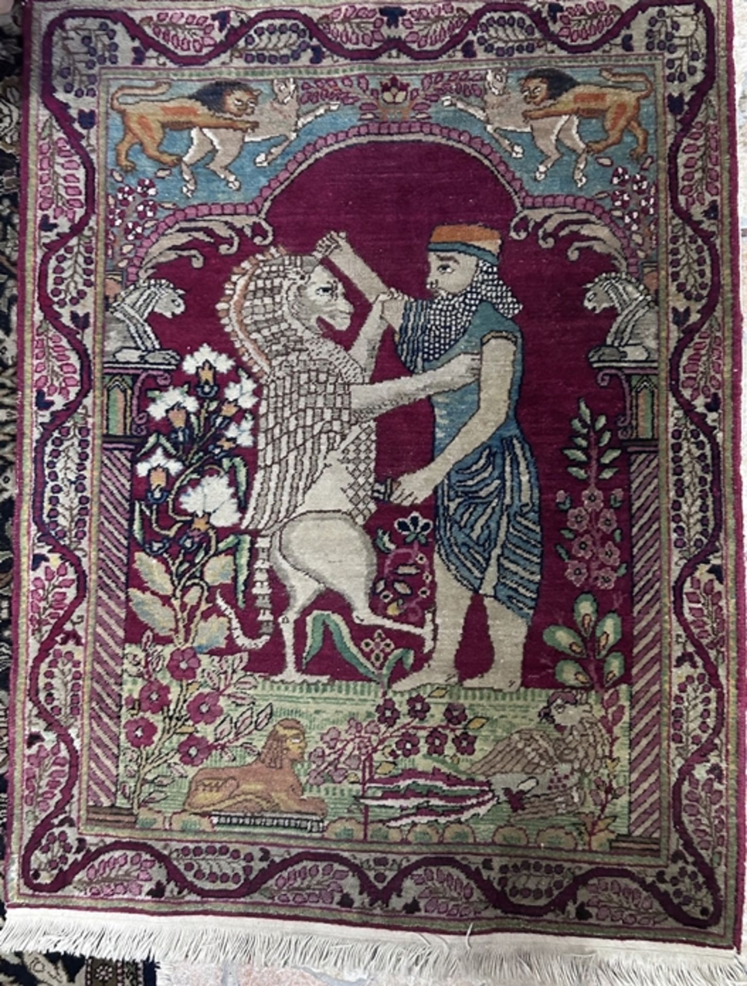 kl. Seidenteppich, Jagdszenen, wohl Persien, ca. 80x60 cm - Image 2 of 7