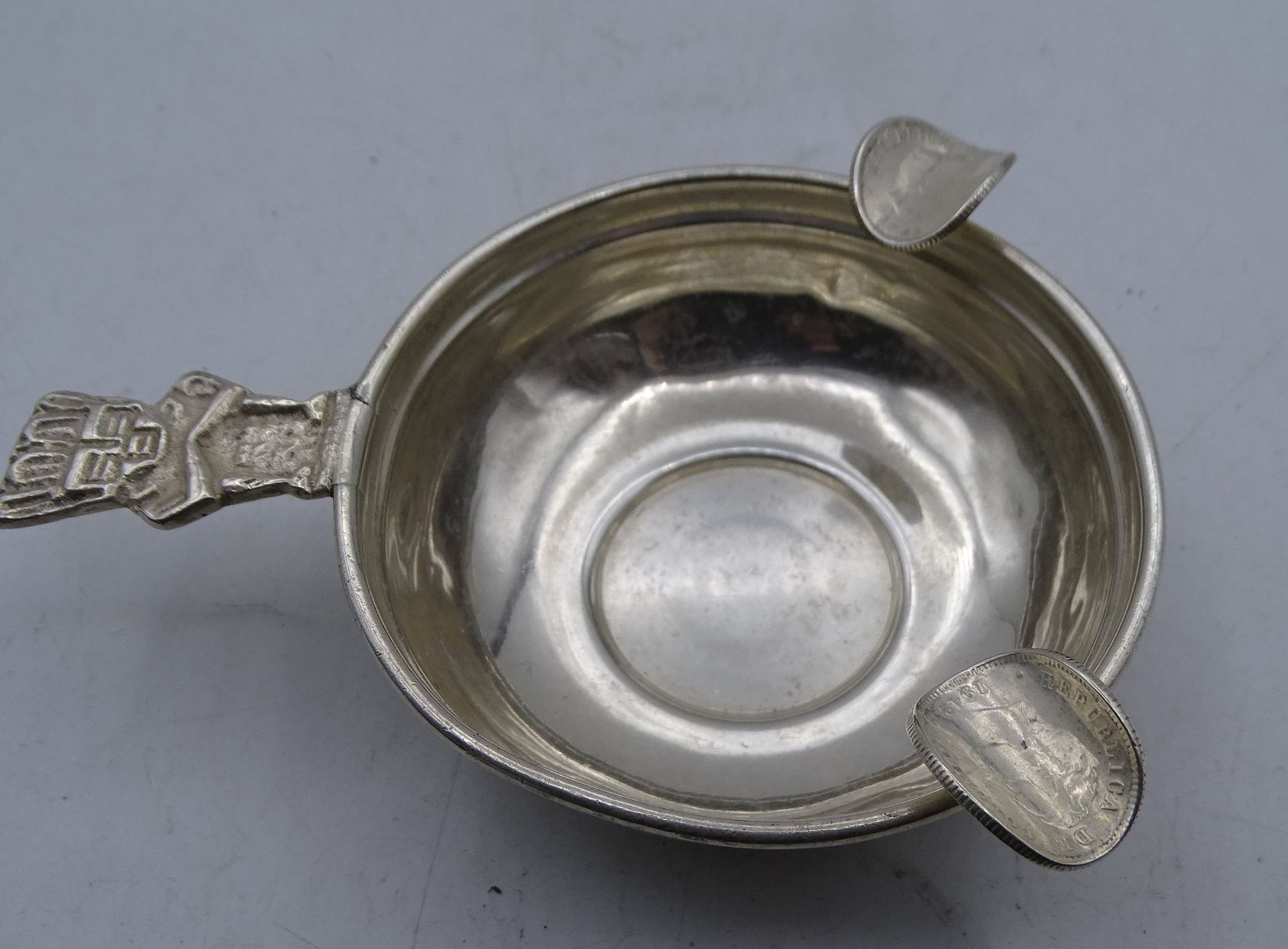 kl. Silberaschenb echer-900-, wohl Mexico, B-10 cm, 42,6 gr.
