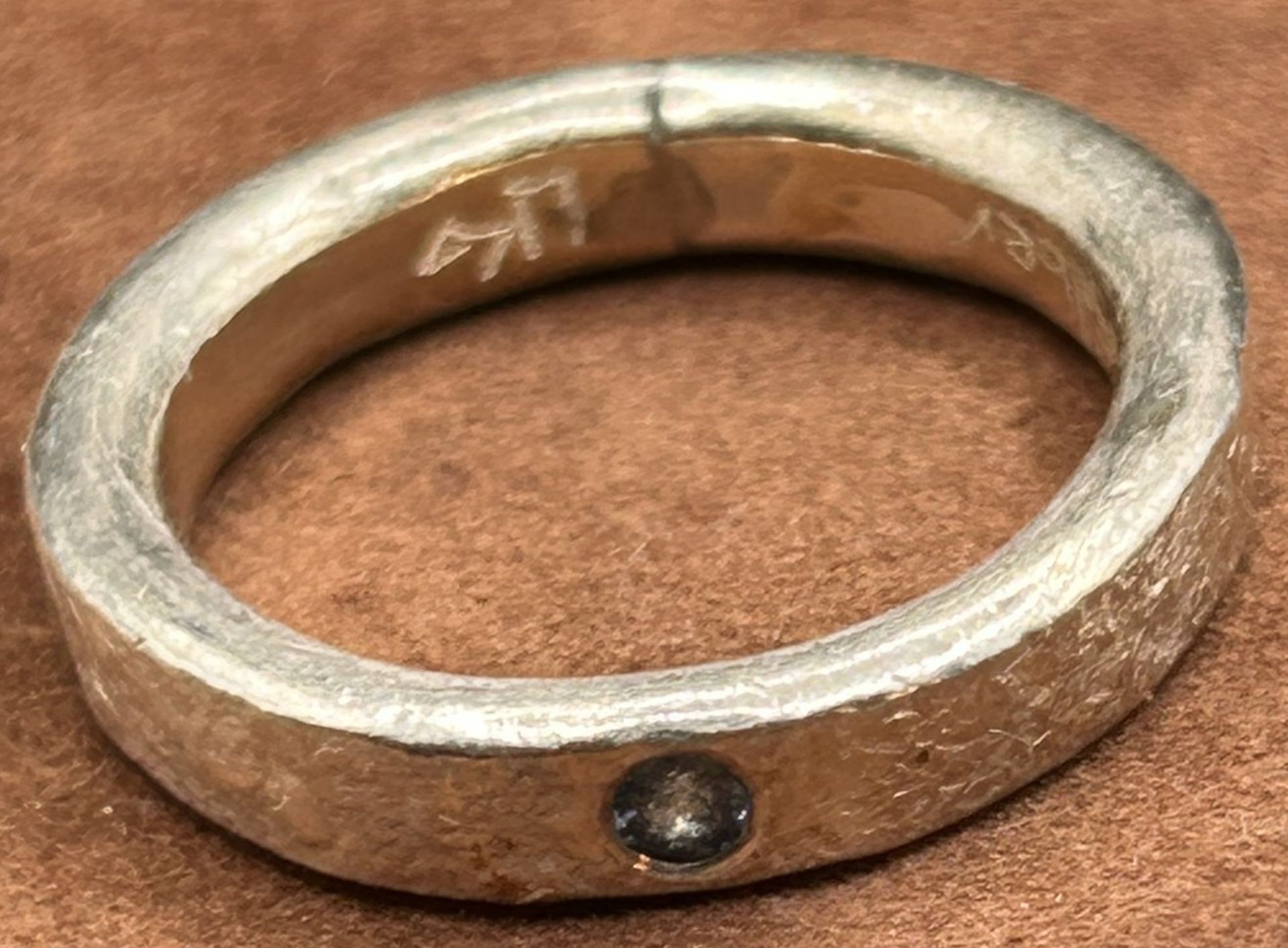 Ring, signiert und beschriftet von Hand "Feinsilber", blauer Stein, Handarbeit, RG 61, 8,2 gr.