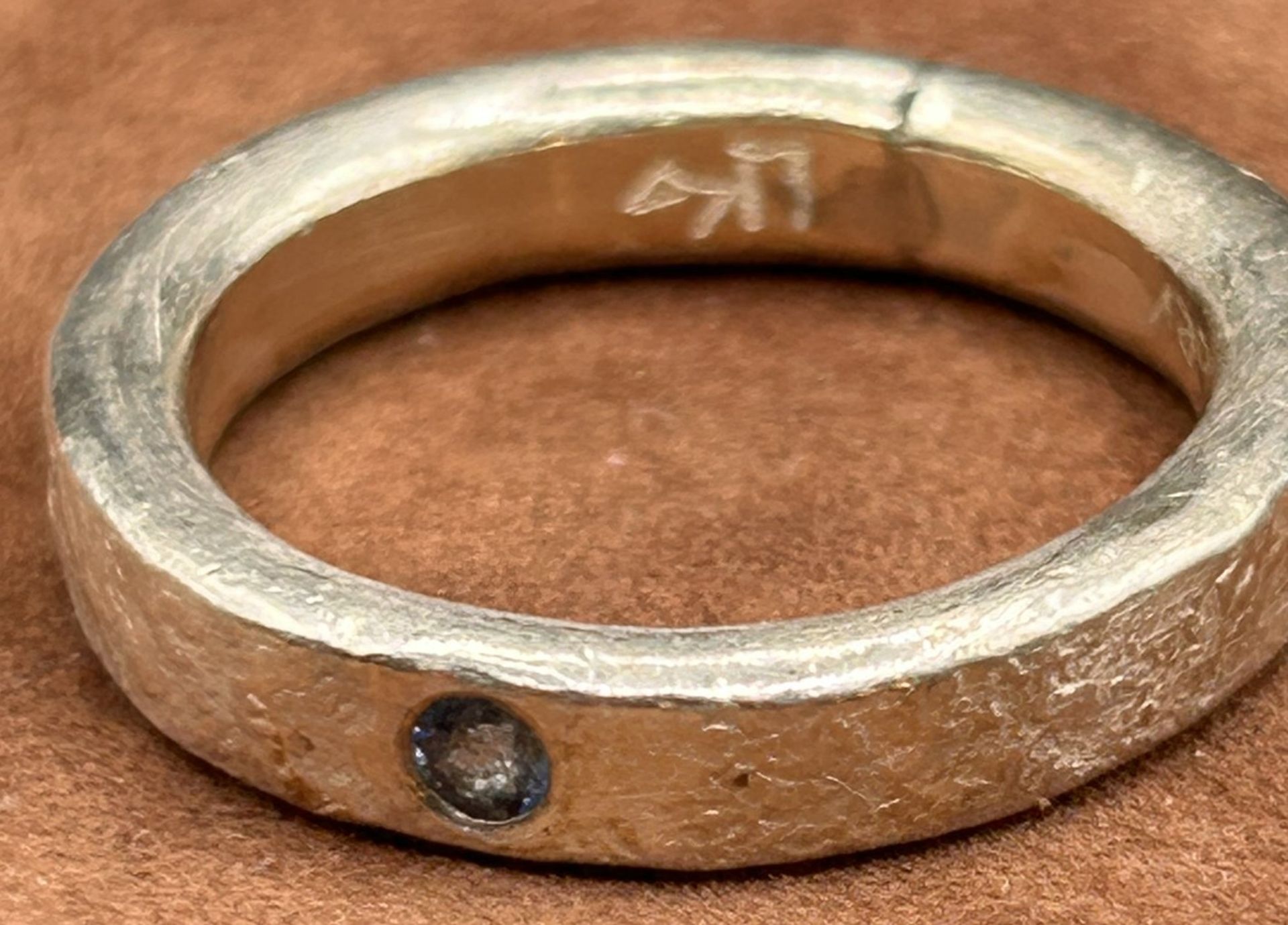 Ring, signiert und beschriftet von Hand "Feinsilber", blauer Stein, Handarbeit, RG 61, 8,2 gr. - Bild 2 aus 2