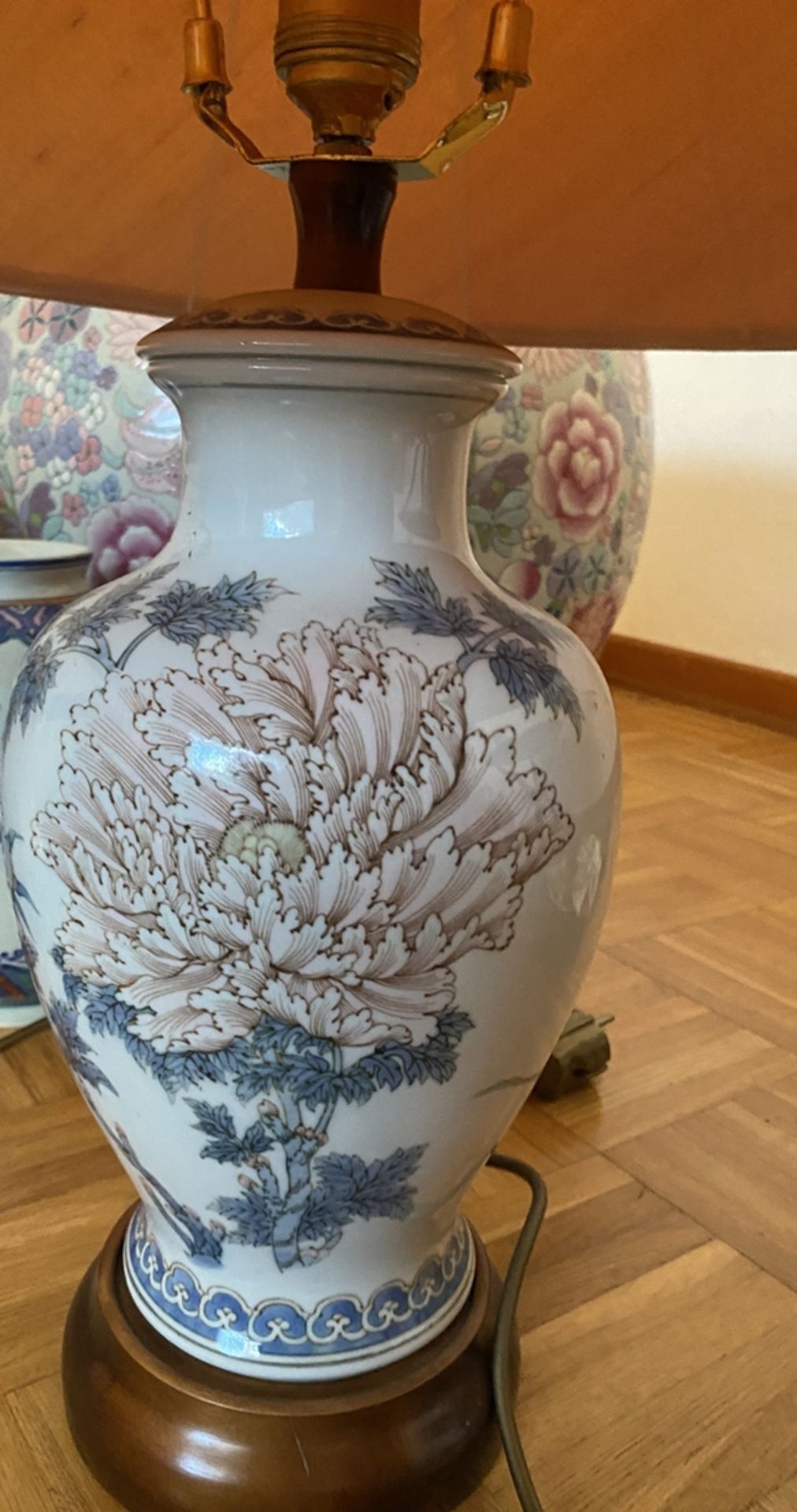 gr. Tischlampe mit China-Vase als Stand - Bild 3 aus 4