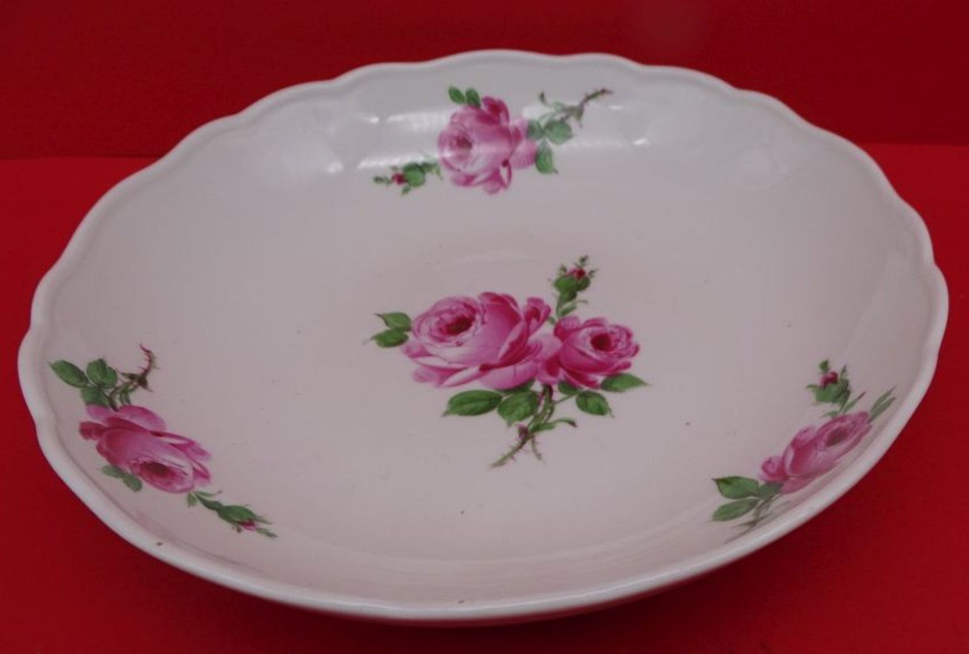 runde Schale "Meissen" rote Rose, 1.Wahl, H-5,5 cm, D-24,5 cm