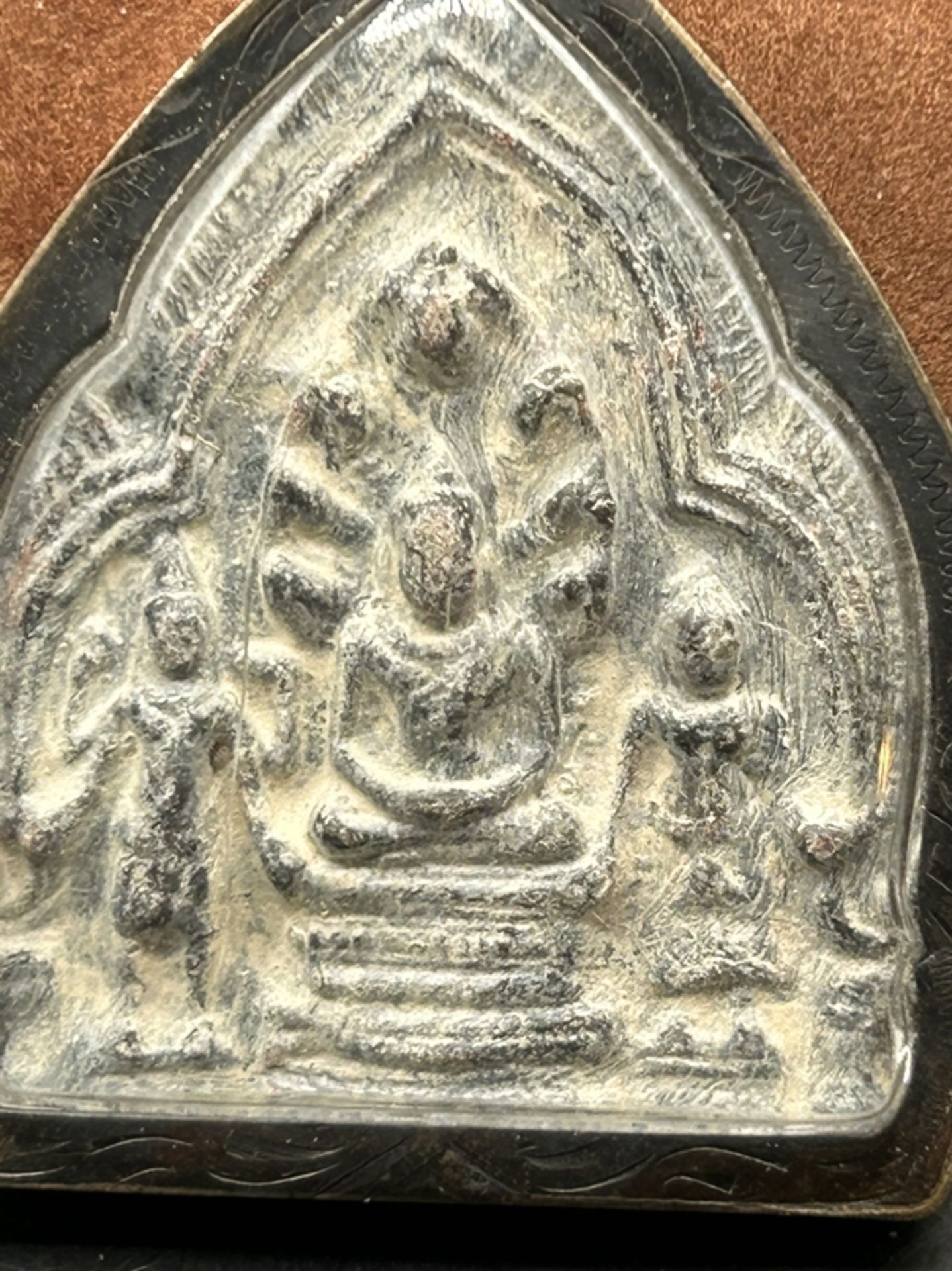 kl. Reisealtar, wohl Tibet, Kupfergehäuse, ca. 7x6 cm - Bild 2 aus 3