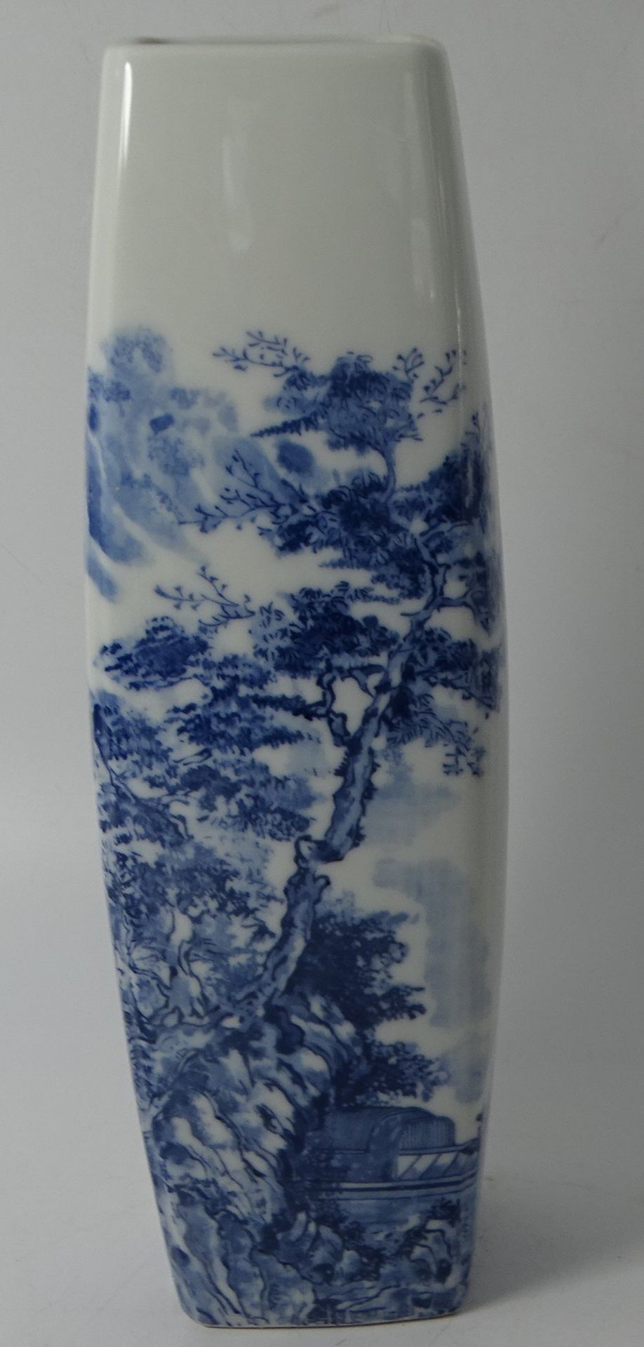 hohe schlanke China Vase mit Blaumalerei, gemarkt, H-29 cm - Image 2 of 6