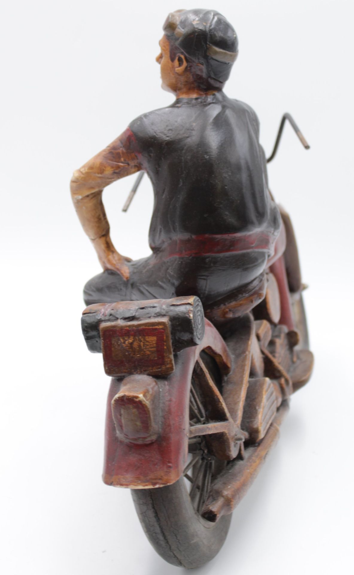 Deko-Figur, Motorradfahrer, ca. H-34cm B-49cm, farbig gefasst - Bild 4 aus 5