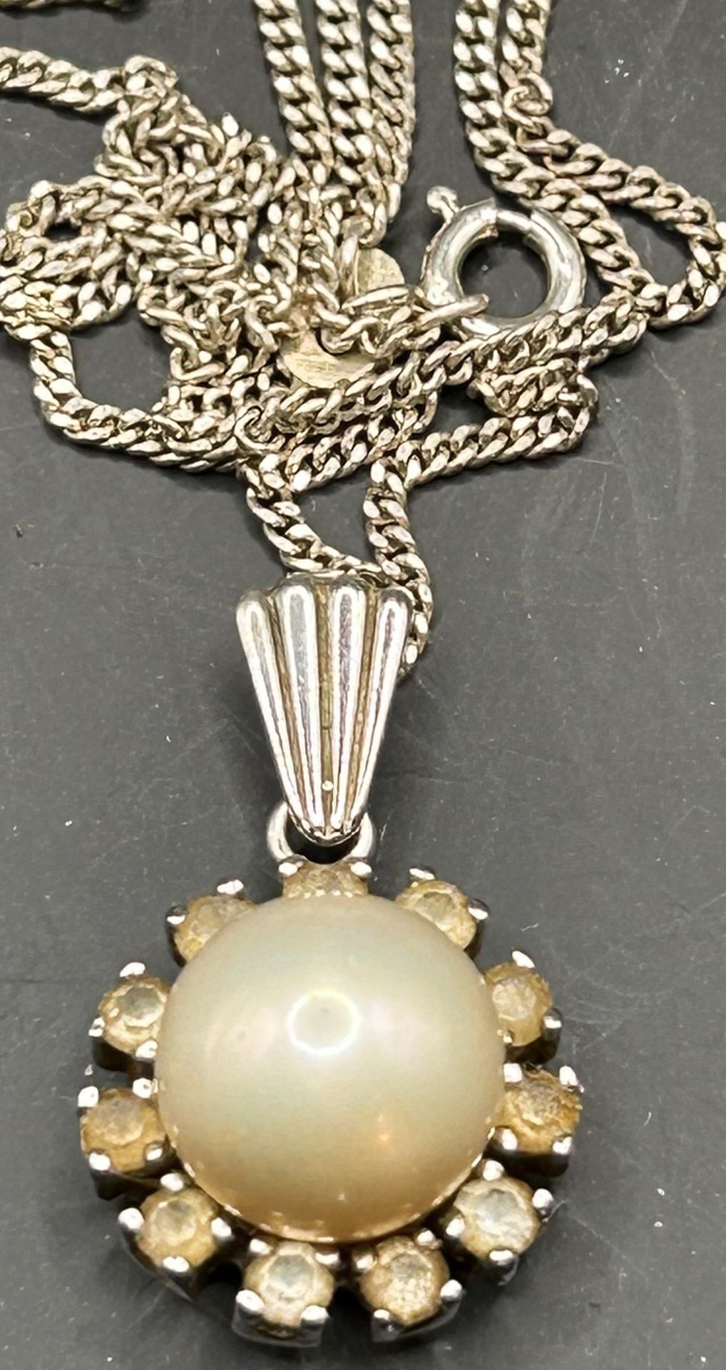 Silber-Halskette mit Anhänger, Halbperle und klare Steine-925-, L-42 cm, 7,1 gr. - Image 2 of 2