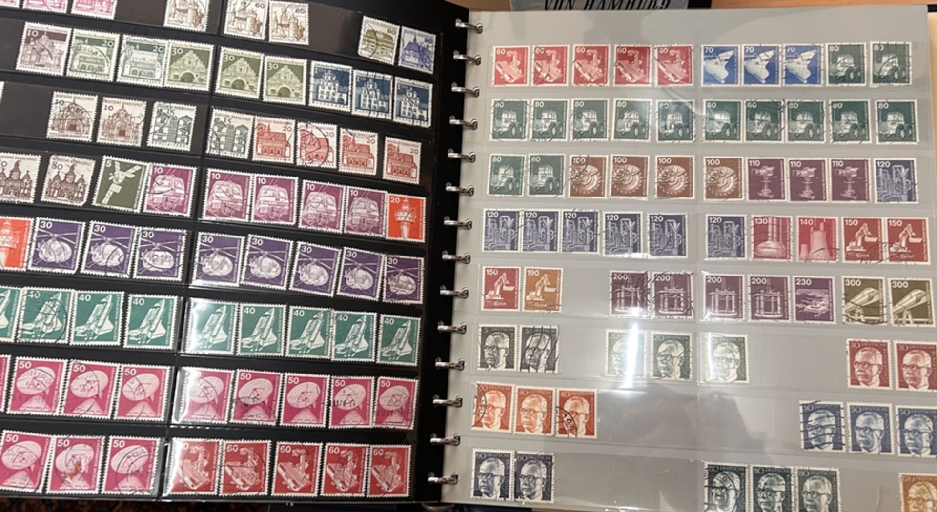 Blaues "Safe" Briefmarkenalbum im Schuber, gut gefüllt, hpts. Österreich/ und BRD aber auch Rest Eu - Bild 5 aus 13