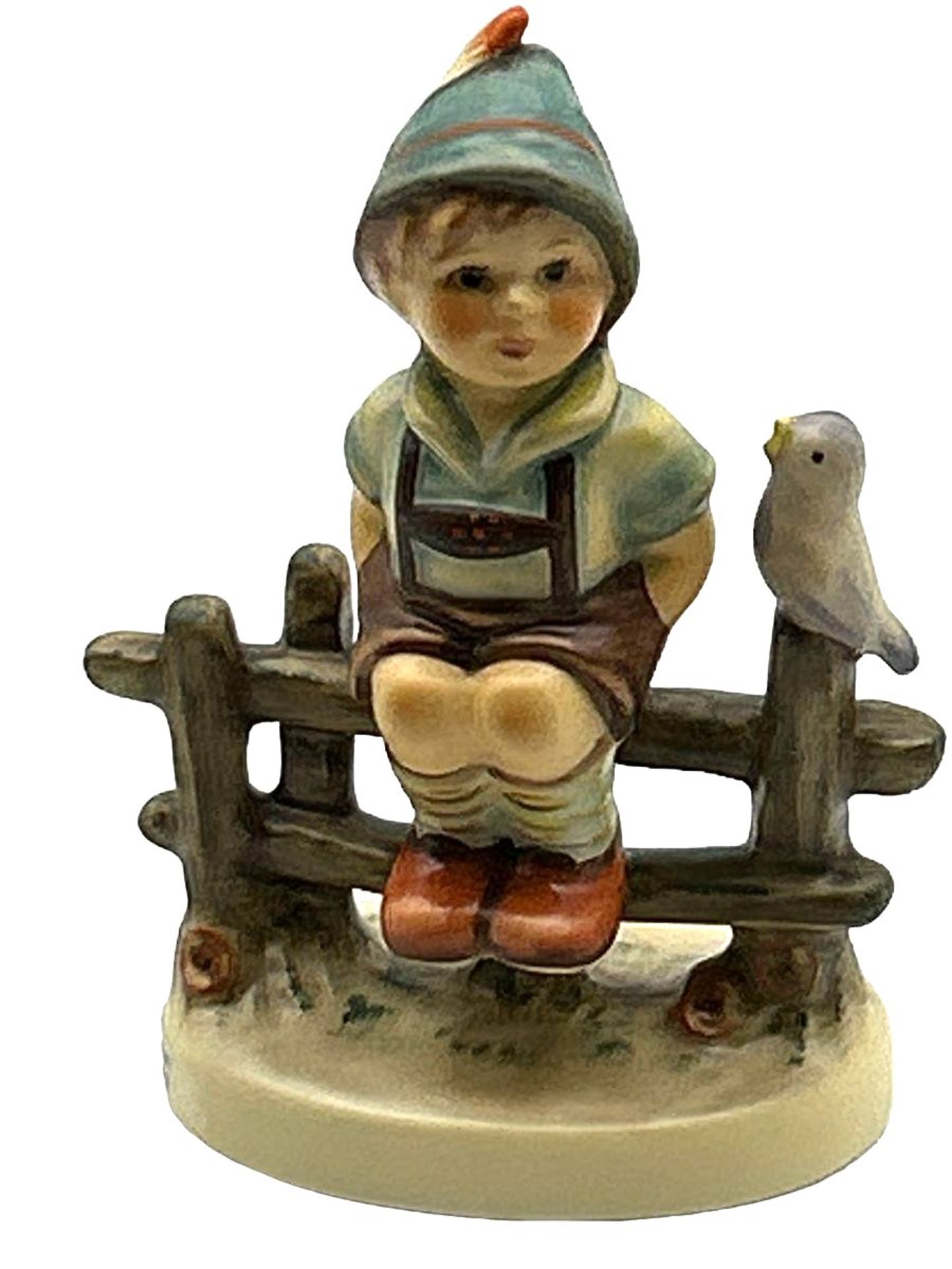 Hummel-Figur , Junge auf Zaun in orig. Karton "Goebel", H-10,5 cm, B-8 cm - Image 2 of 4