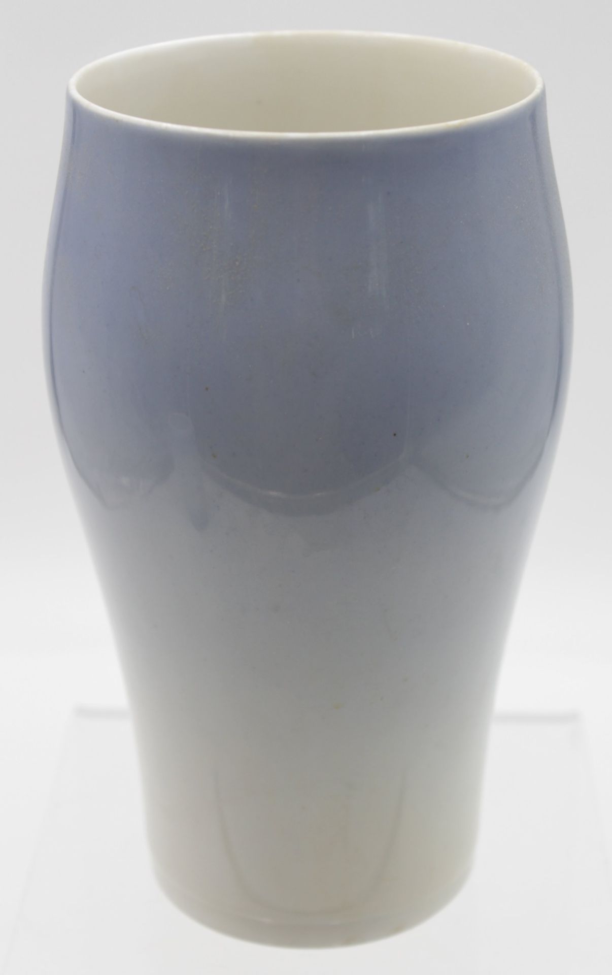 Vase, Royal Copenhagen, florale Bemalung in Unterglasur, Marke 2x durchschliffen, Gebrauchsspuren,  - Bild 2 aus 3