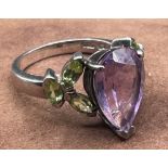 Silberring -925- mit Amethyst und grüne Topase, RG 60, 7 gr.