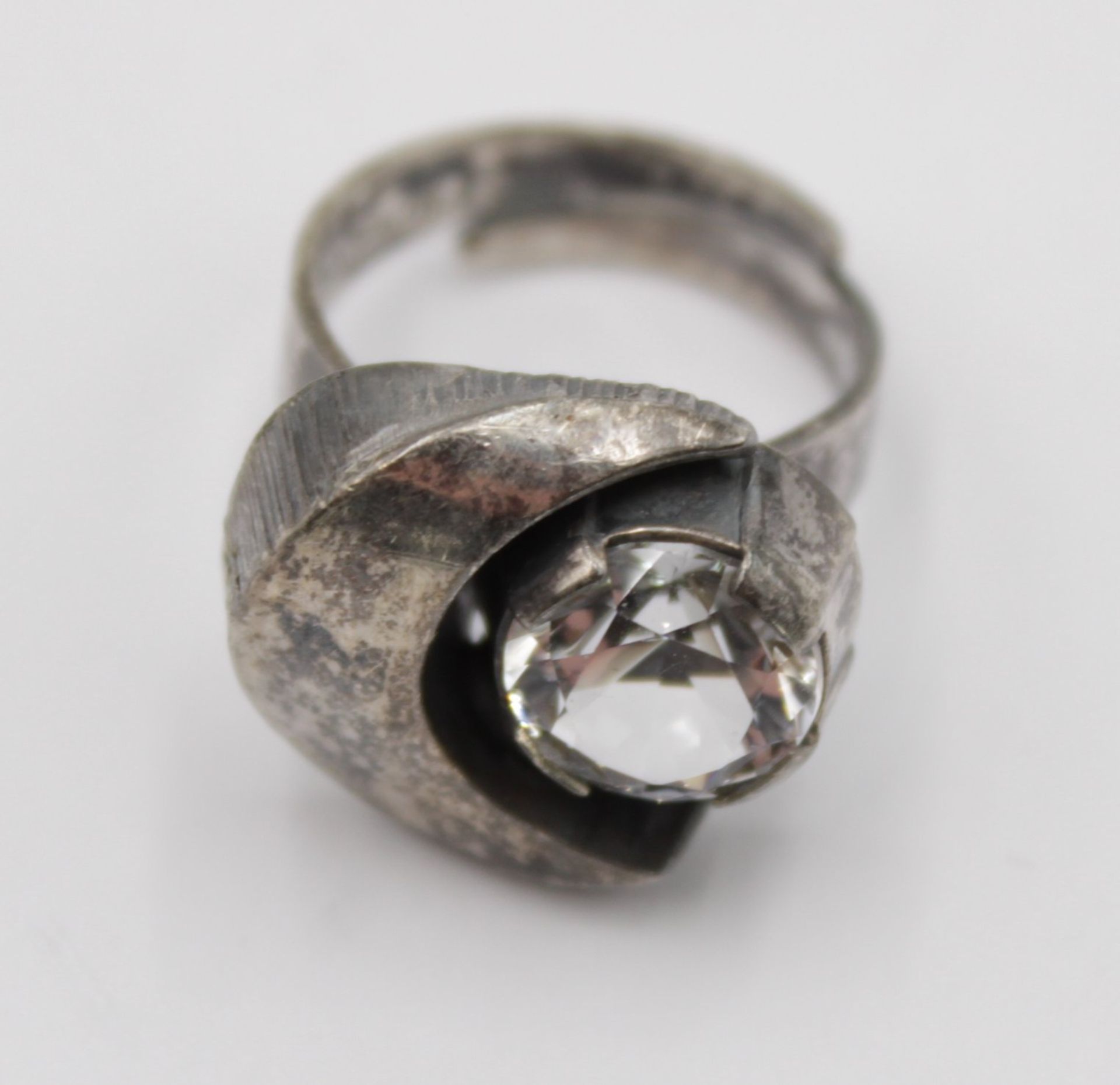 Set, 925er Silber, Ring mit offener Schiene, Anhänger, je mit klarem Stein, zus. 11,9gr. - Bild 3 aus 6