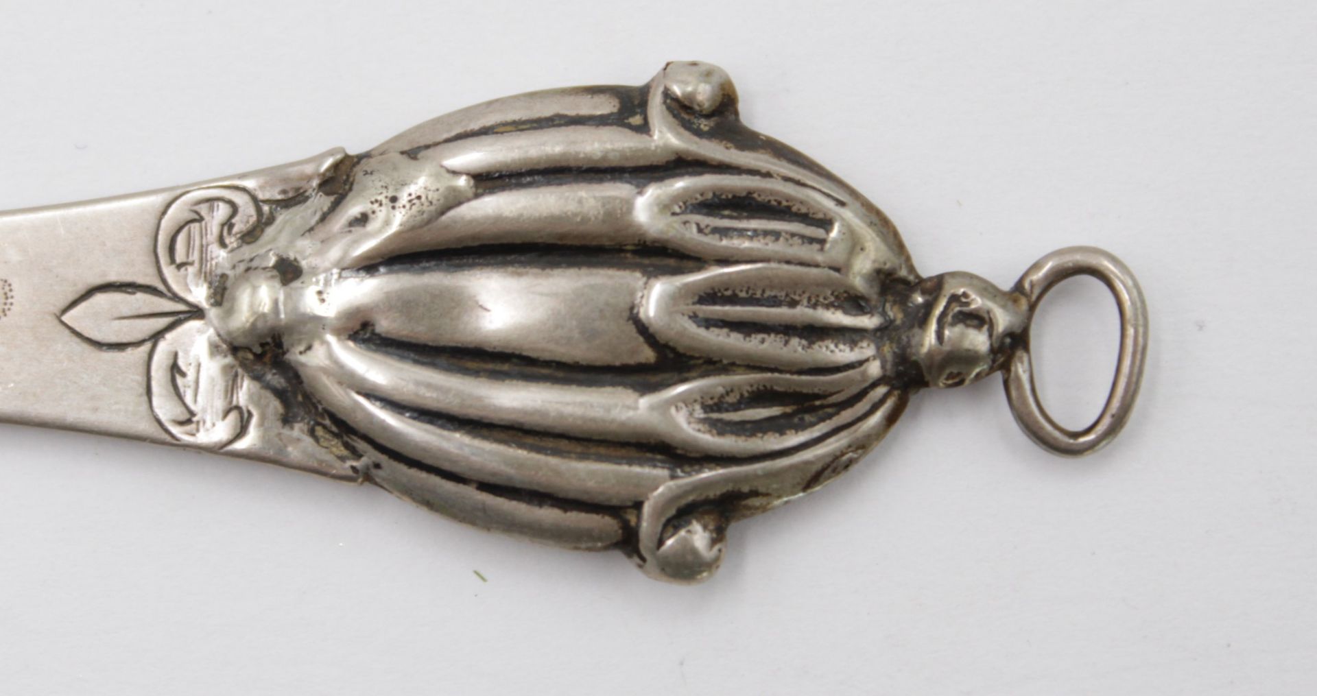 früher Rührstab o.ä., Silber, Punktgavur u. datiert 1862, ca. 8gr., L-12,8cm. - Bild 2 aus 5