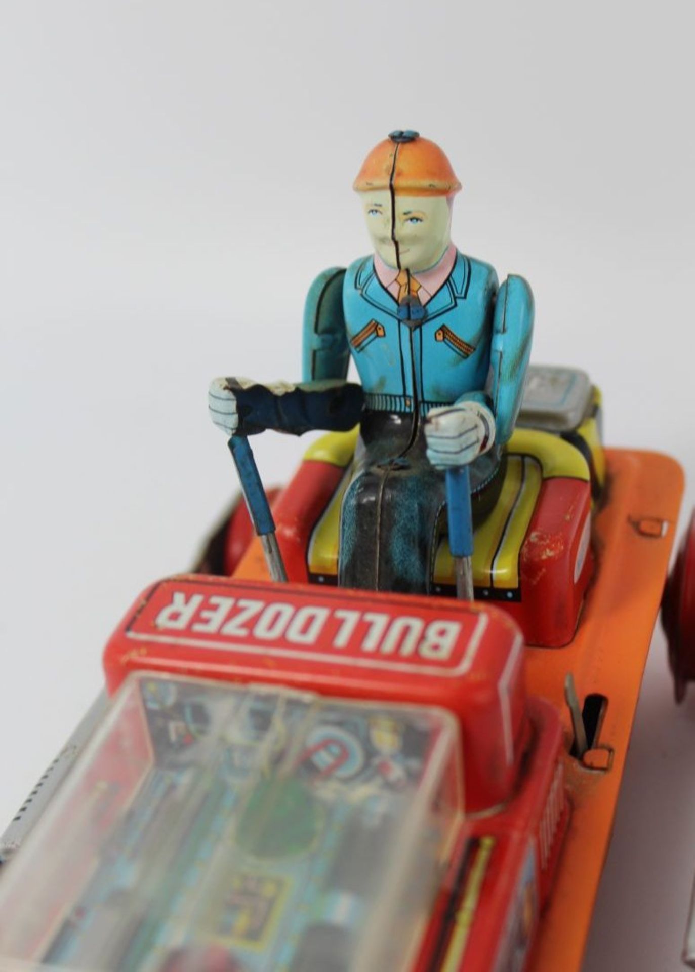 Bulldozer "T.N." (Toy Nomura, Japan) , Blech/Kunststoff, Gummi-Antribbänder fehlen, Batteriebetrieb - Image 2 of 6