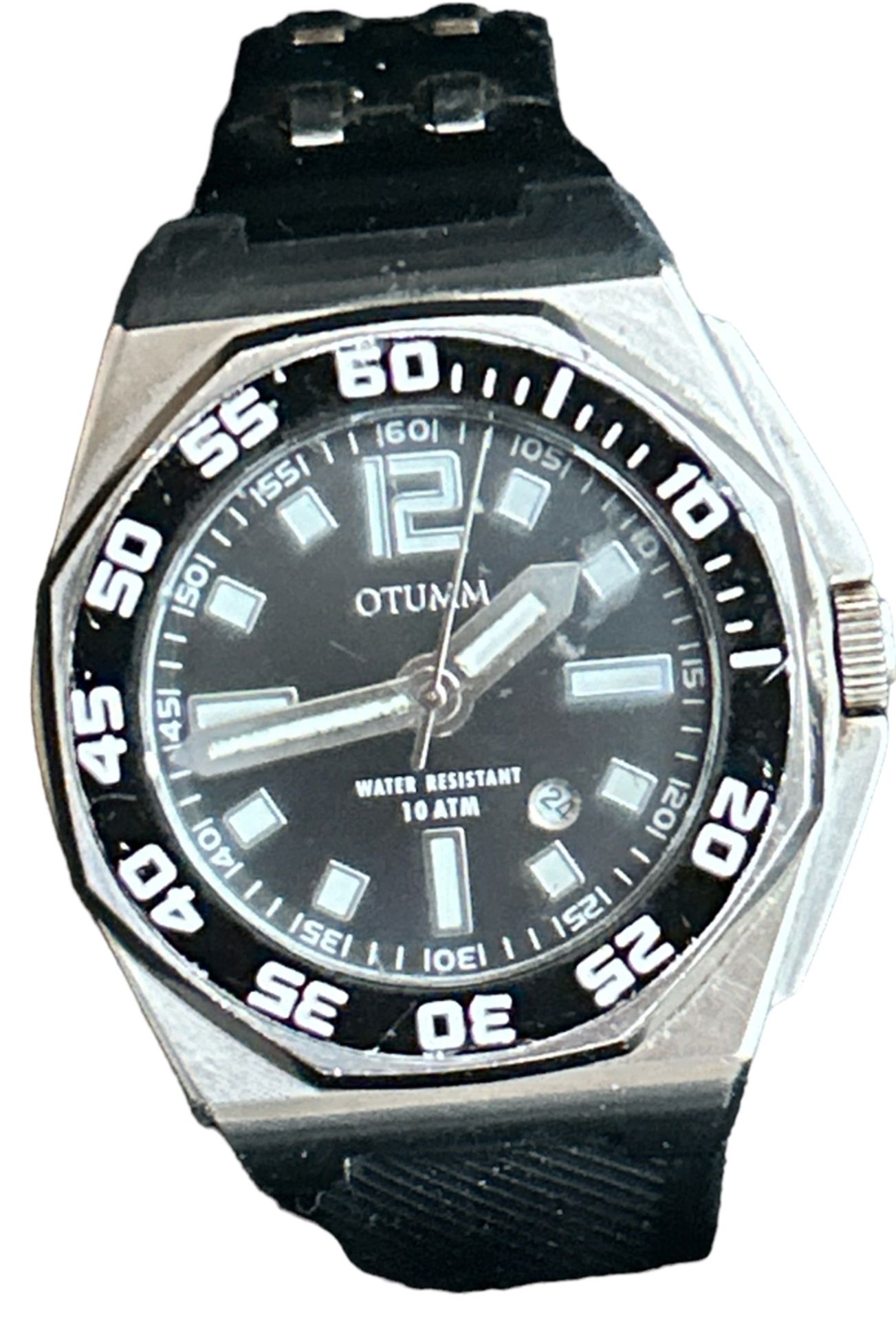 Otumm Herrenarmbanduhr mit Datum 50mm  Stahl mit orig. schwarzen  Silikon Armband, Quartzwerk läuft
