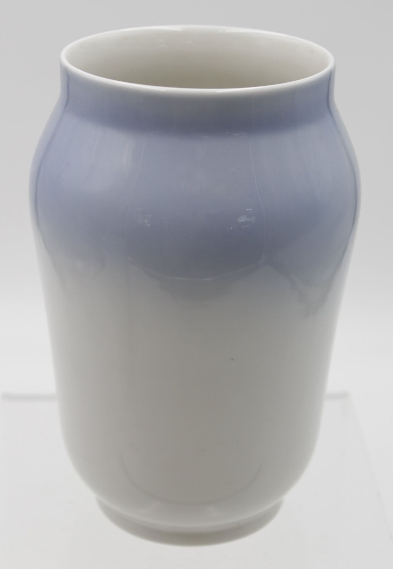 Vase, Royal Copenhagen, Stadttoransicht, H-17cm. - Bild 2 aus 3
