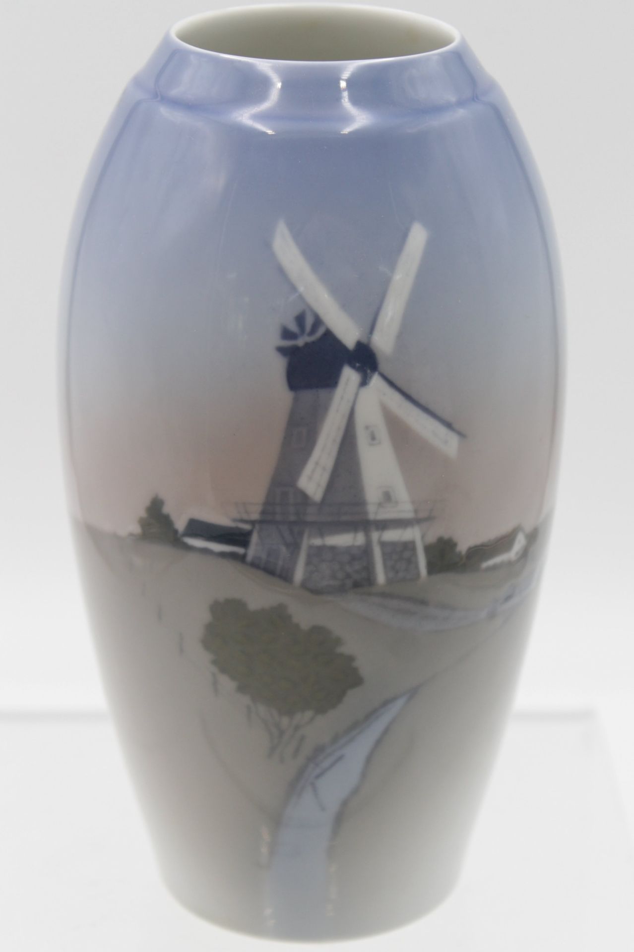 Vase, Bing & Gröndahl, Landschaft mit Mühle, Unterglasur, H-18cm.