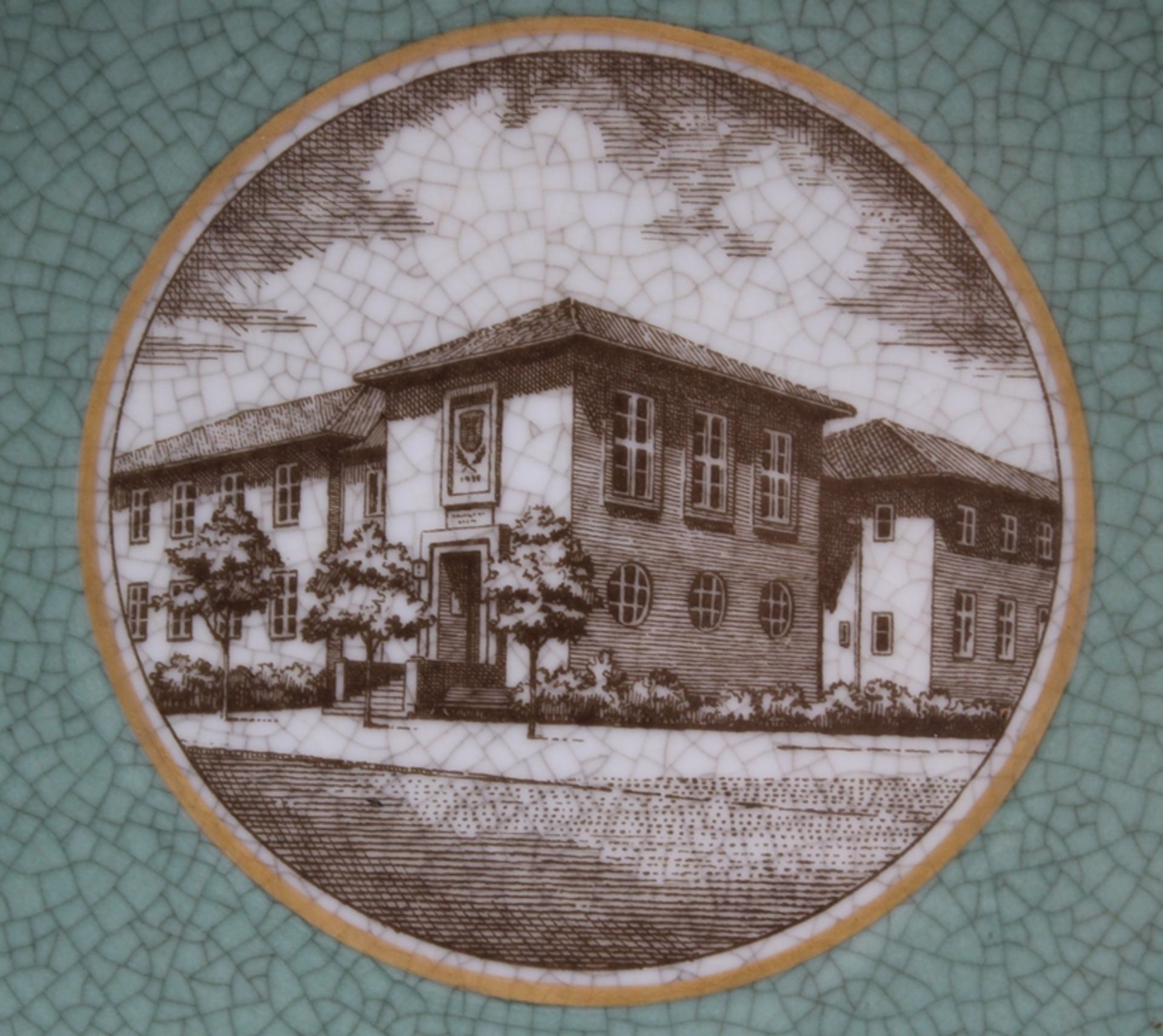 Schale auf Stand, Royal Copenhagen, Craquelée, Nr. 3606, mittig Gebäudeansicht, Blerrup Malvov Komm - Bild 2 aus 5