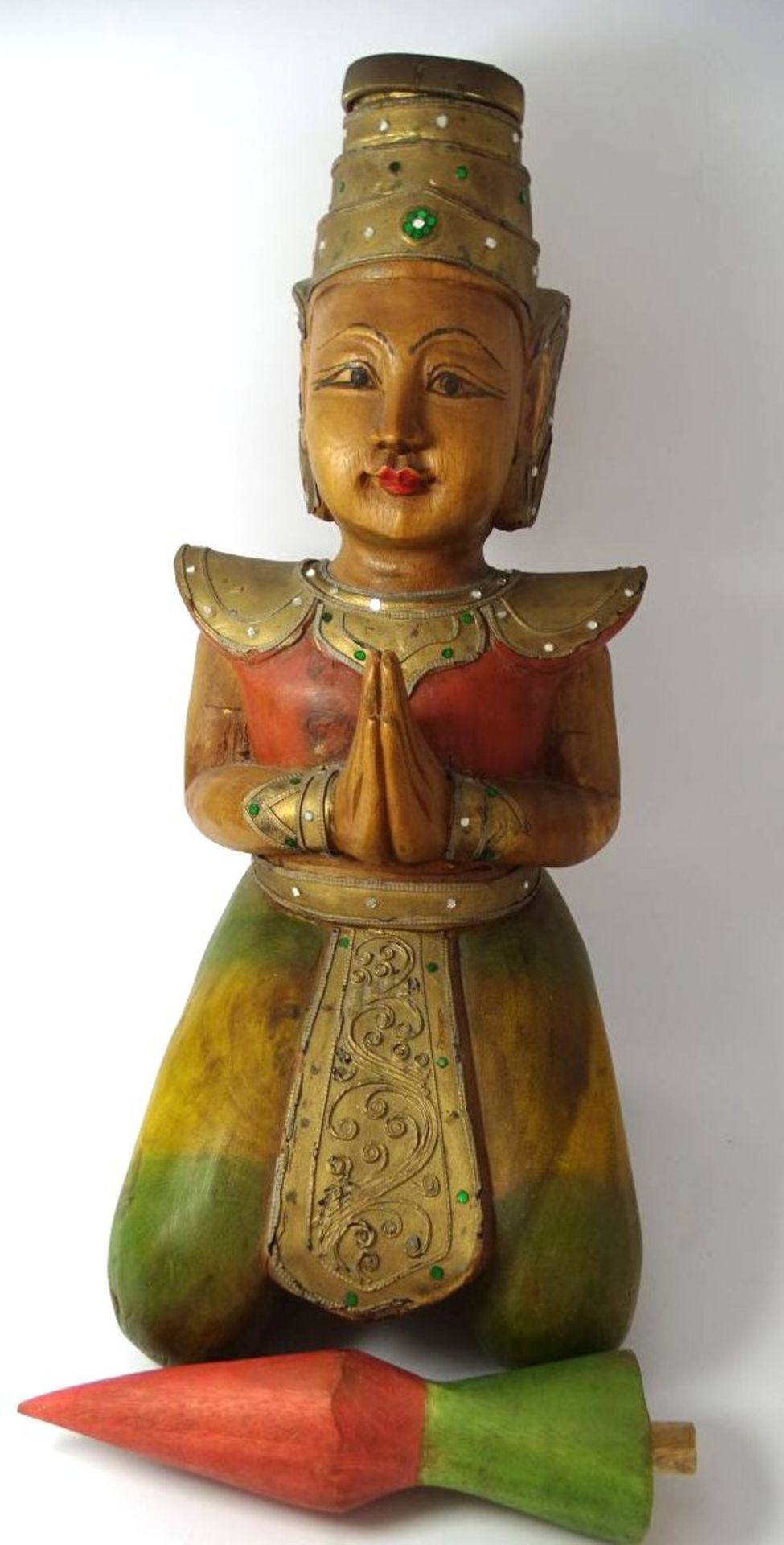 betender Tempeldiener, Holzschnitzerei, wohl Thailand, H-66 cm - Bild 6 aus 6