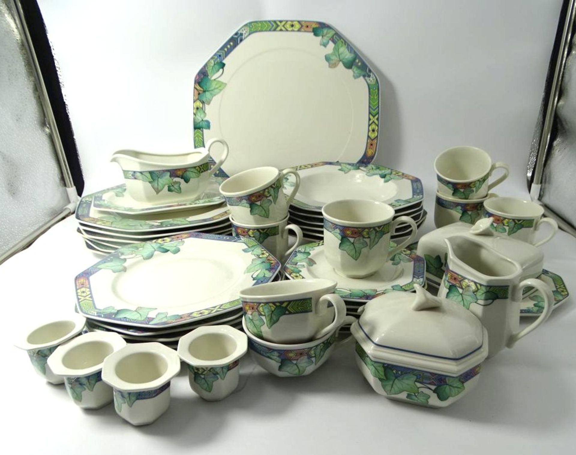 38 tg. Geschirr "Villeroy&Boch" Dekor Pasadena,  für 6 Personen, aber nur 4 Eierbecher