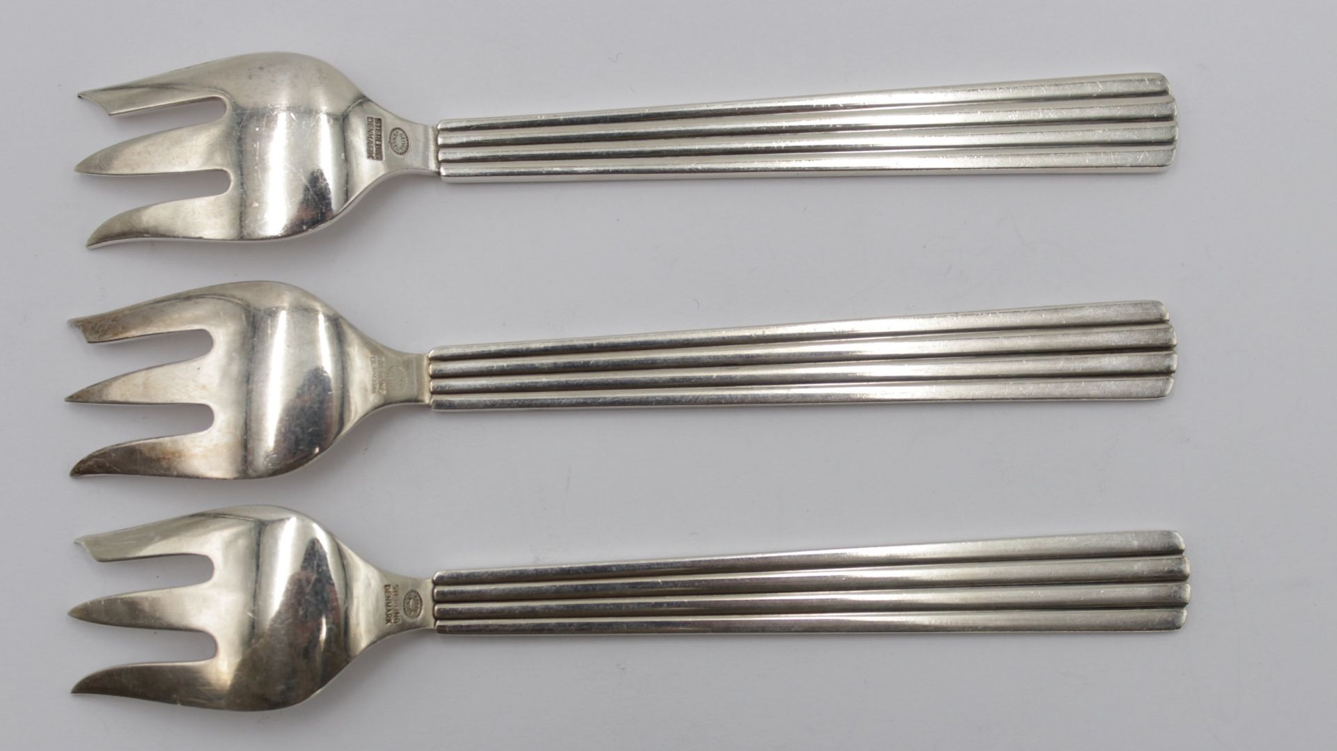 3x kl. Gabeln, Georg Jensen, Bernadotte, Sterling, 108,7gr., L-14cm. - Image 2 of 3