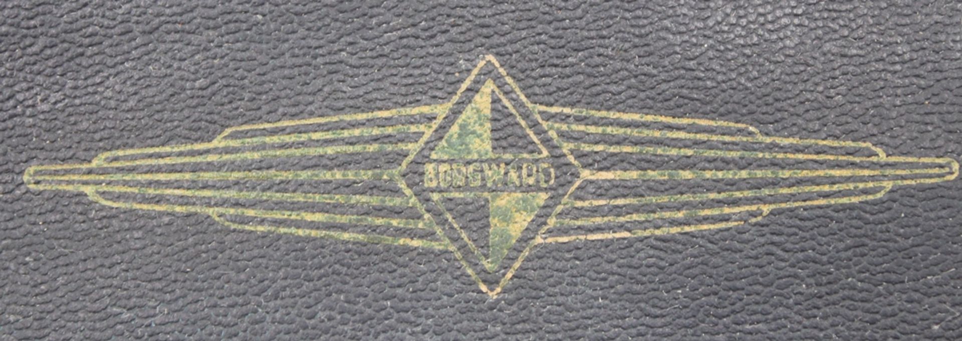 Borgward-Wagenpapiere Mappe, älter, Leder, Gebrauchsspuren, 17 x 24,5cm. - Bild 2 aus 3