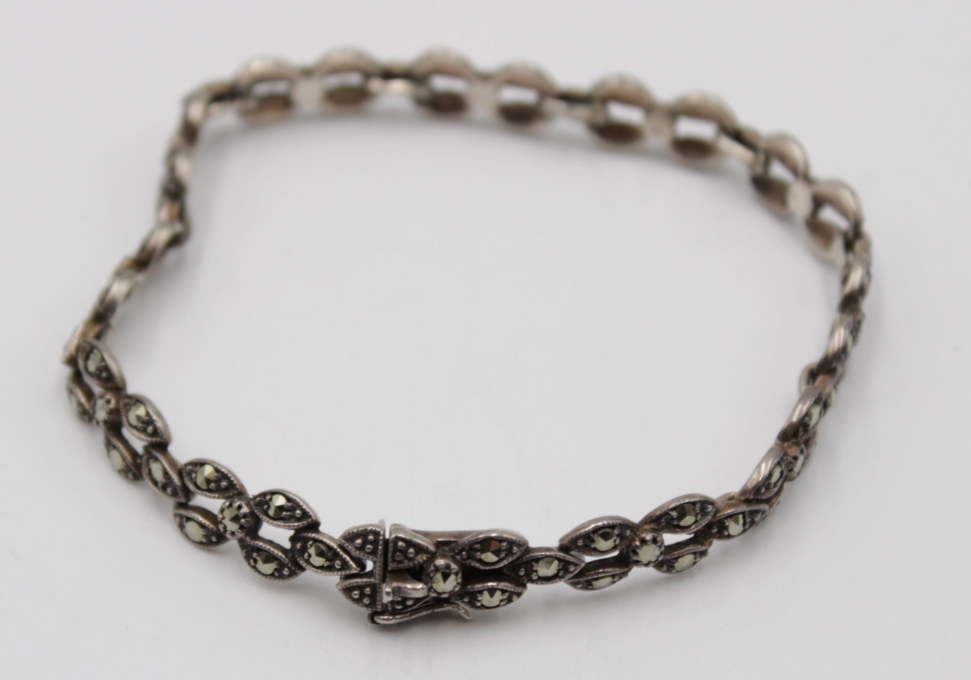 Armband, 925er Silber, Markasitenbesatz, wohl um 1920, 14,5gr., L-20,5cm.