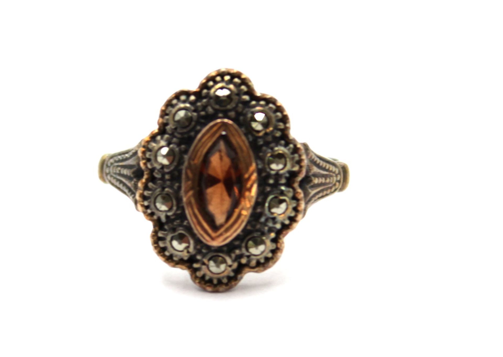 Ring um 1900, Granat und Markasiten, Silber (gepr.), wohl verkleinert, 3,8gr., RG 56