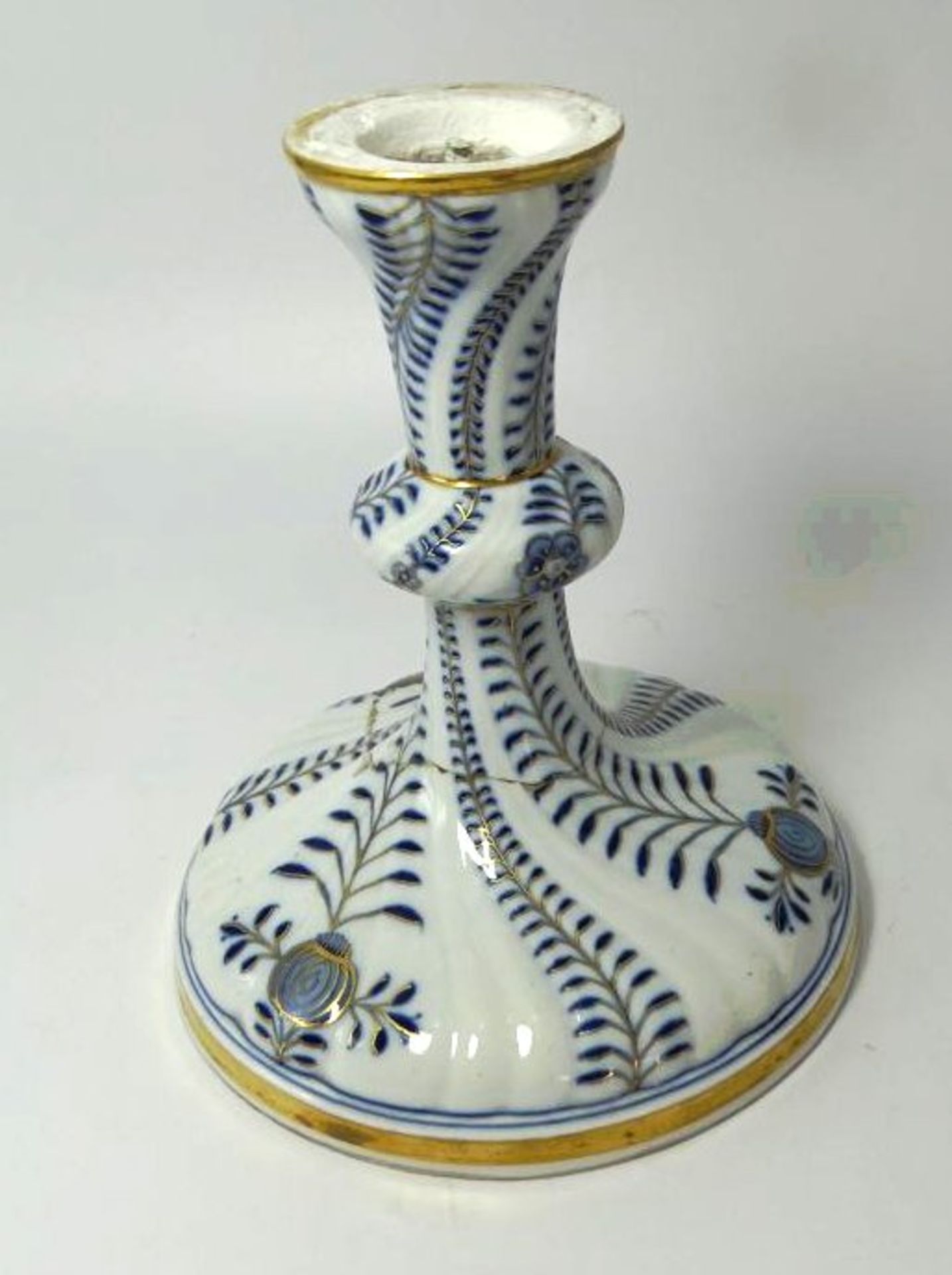 Tafelaufsatz-Schale "Meissen" reiches Zwiebelmuster mit Gold, anbei geklebter Stand, H-22 cm, D-22  - Bild 11 aus 15