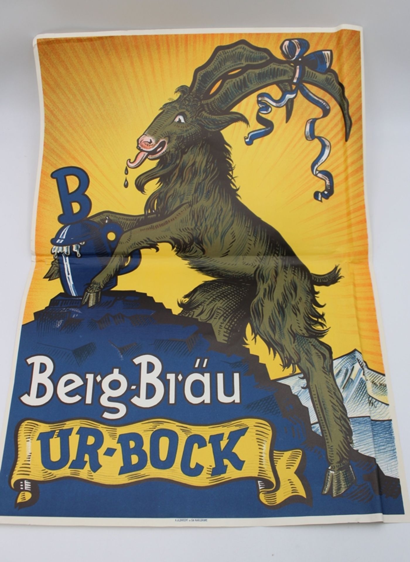 Werbeplakat "Berg-Bräu UR-Bock", ungerahmt, Blatt mit Faltstellen/Knicken, BG 61 x 42,5cm.