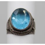 Silber-Ring mit blauem facett. Stein, 8,6gr., RG 63/64
