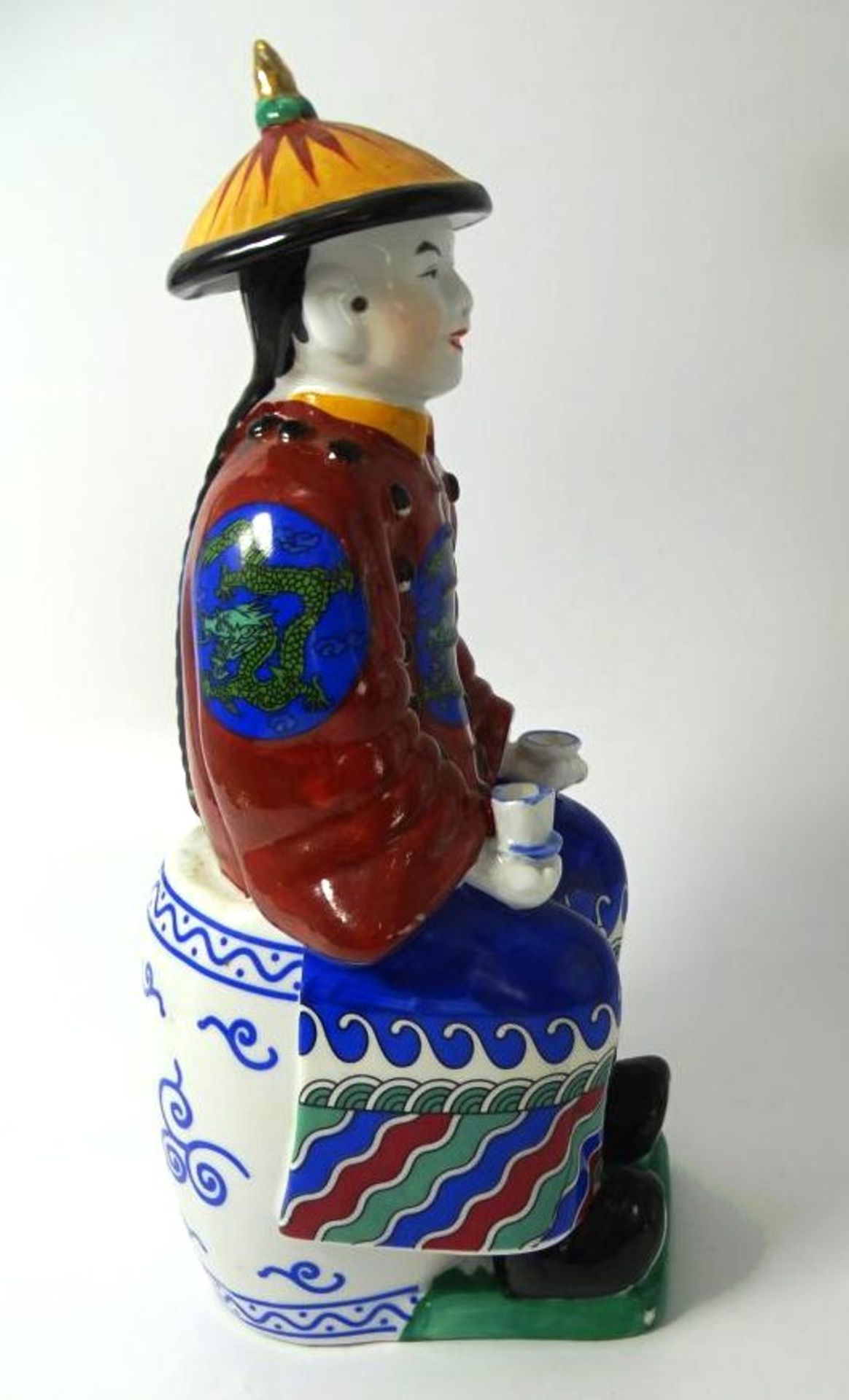 sitzender Chinese, Porzellan, H-25 cm - Bild 2 aus 5