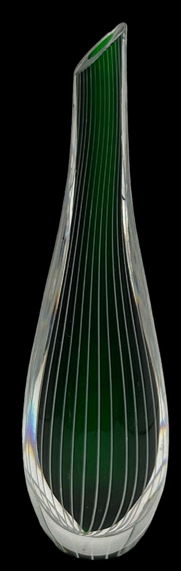 schwere Murano Vase, grün mit weissen Streifendekor, H-22 cm