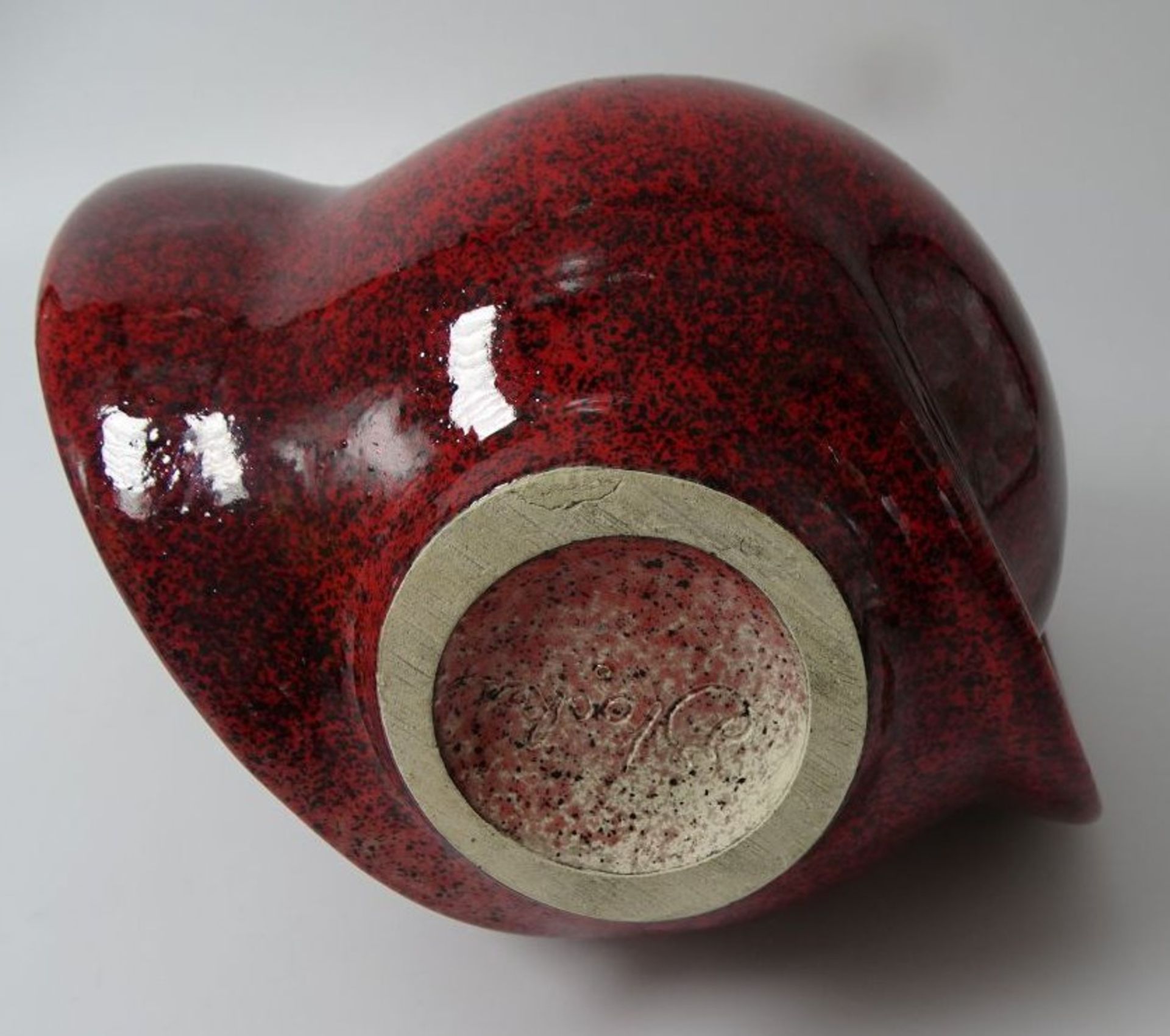 Kunstkeramik-Vase rot, signiert Stocker, H-20 cm, B-20 cm - Bild 5 aus 6