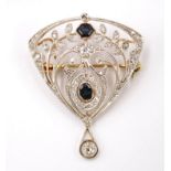 sehr schöne antike Brosche mit Saphiren und Diamanten, 585er GG/WG, 6,95gr., 3,5 x 3cm anbei Zertif