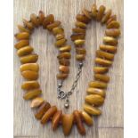 Bernstein Halskette, butterscotch, L-ca. 48 cm, ca. 48 gr.
