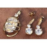 Anhänger und Paar Ohrhänger, Gold-585- , 5,9 gr, Zirkone