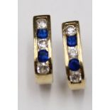 585er GG Ohrhänger, weiße u. blaue Saphire, 2,9gr., L-1,4cm