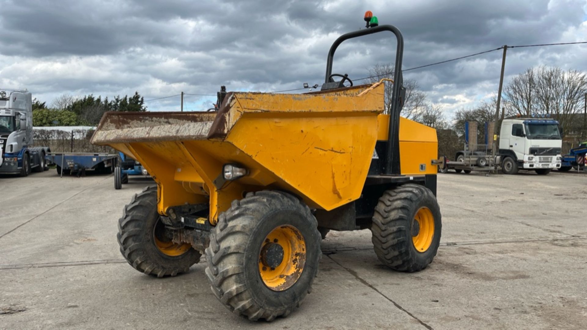 JCB 9TFT Dumper - Straight Tip Diesel (YEAR 2016) - Image 2 of 18