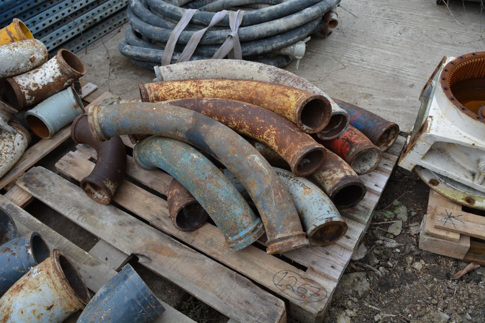 ASSORTED 4'' CONCRETE PIPE ANGLE JOINTS (1 PALLET), ID: PL-15671, RUISLIP PLANT HIRE LTD. *