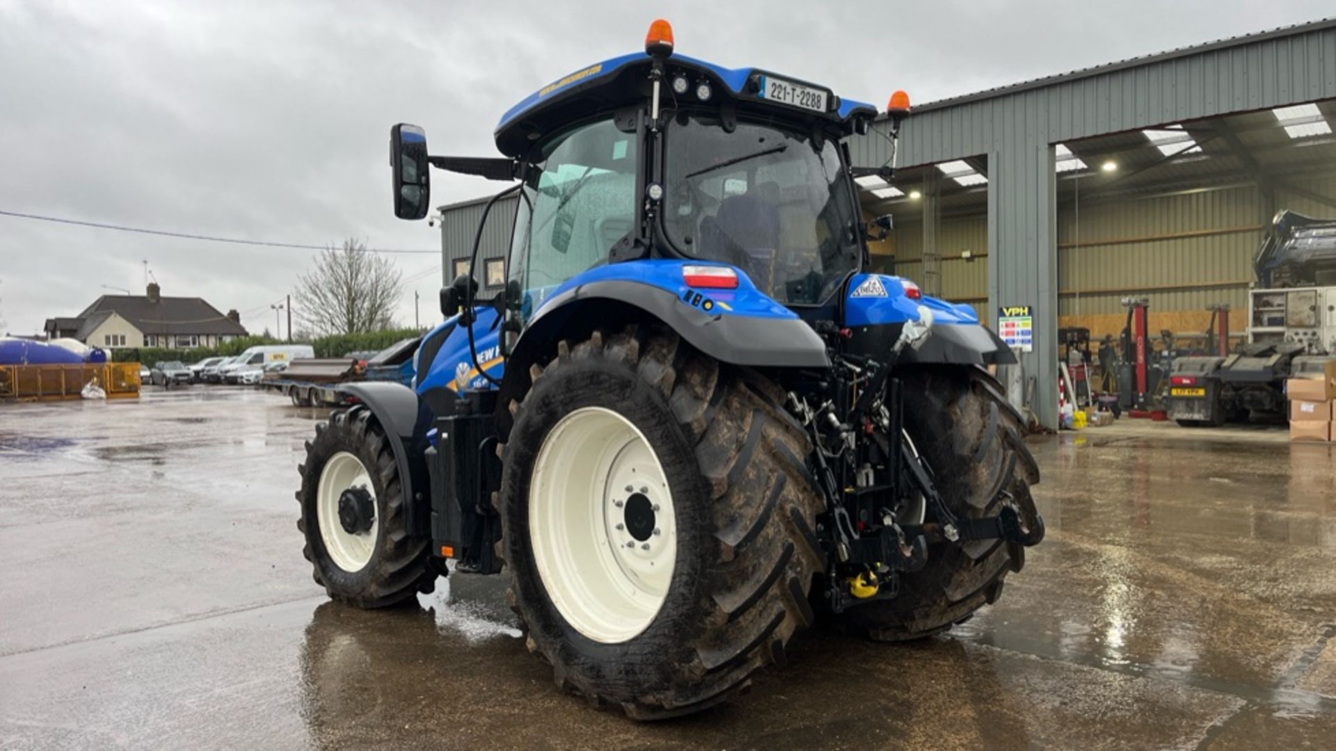 NEW-HOLLAND T6.180 ELECTRO COMMAND Tractor 4wd - Image 3 of 30