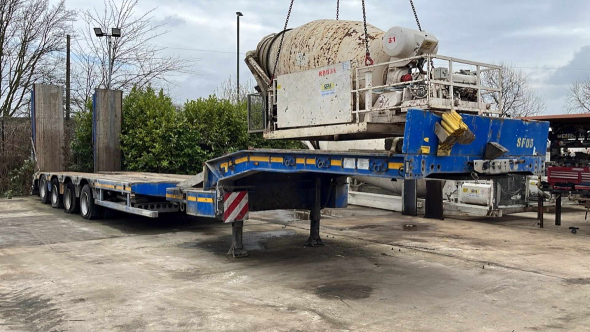 FAYMONVILLE MULTIMAX - EXTENDABLE SEMI LOW LOADER Trailer (Year 2017)