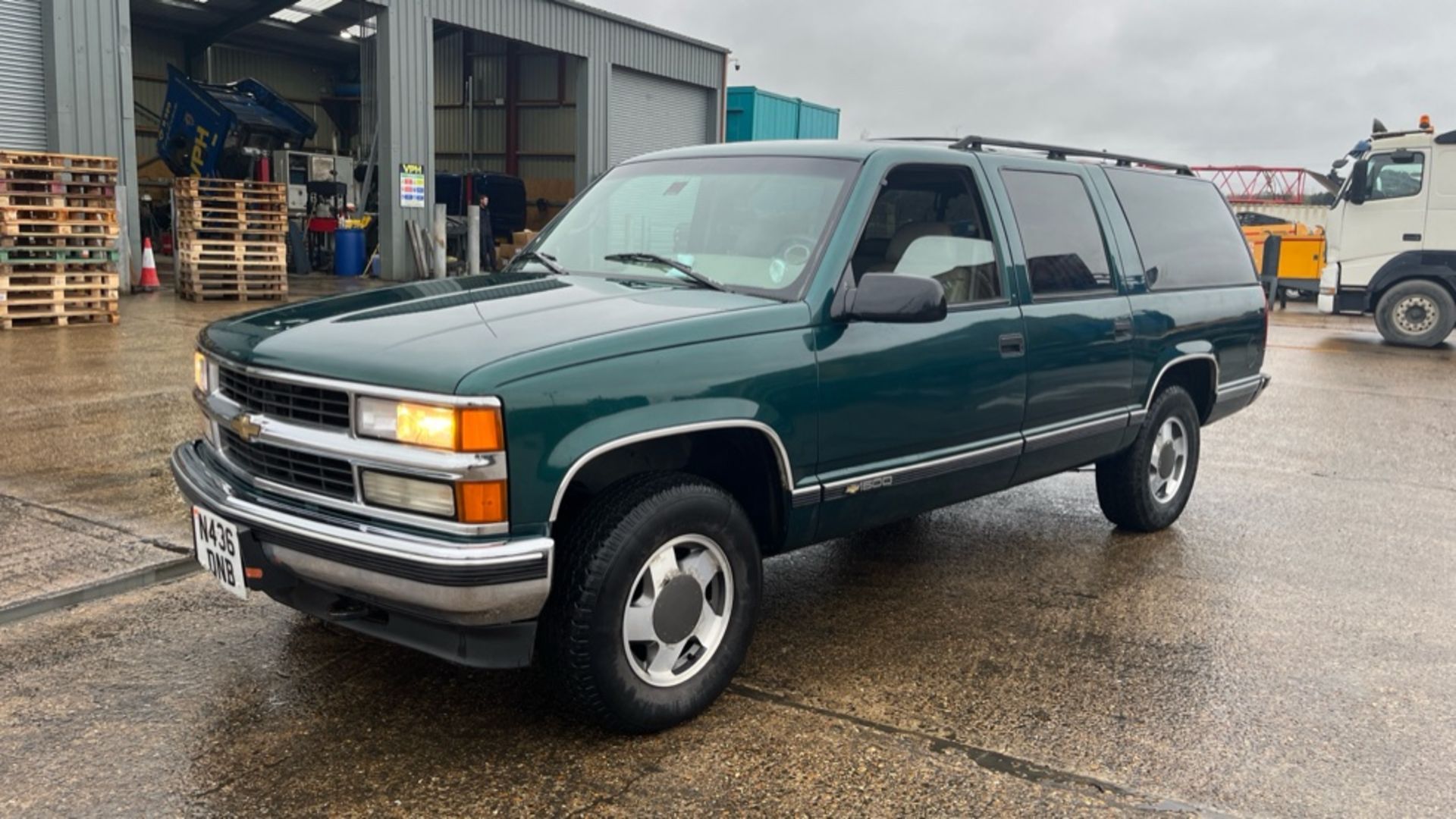 CHEVROLET SUBURBAN 1500 LT 5.7 Car (Year 1996) - Bild 2 aus 30